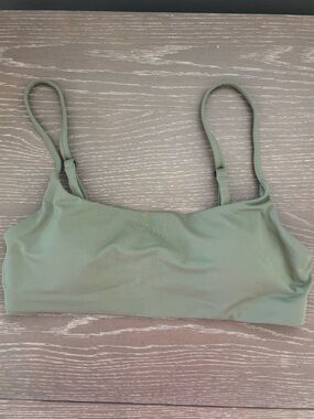 Athleta Women’s Size Small Scoop Bikini Top Green